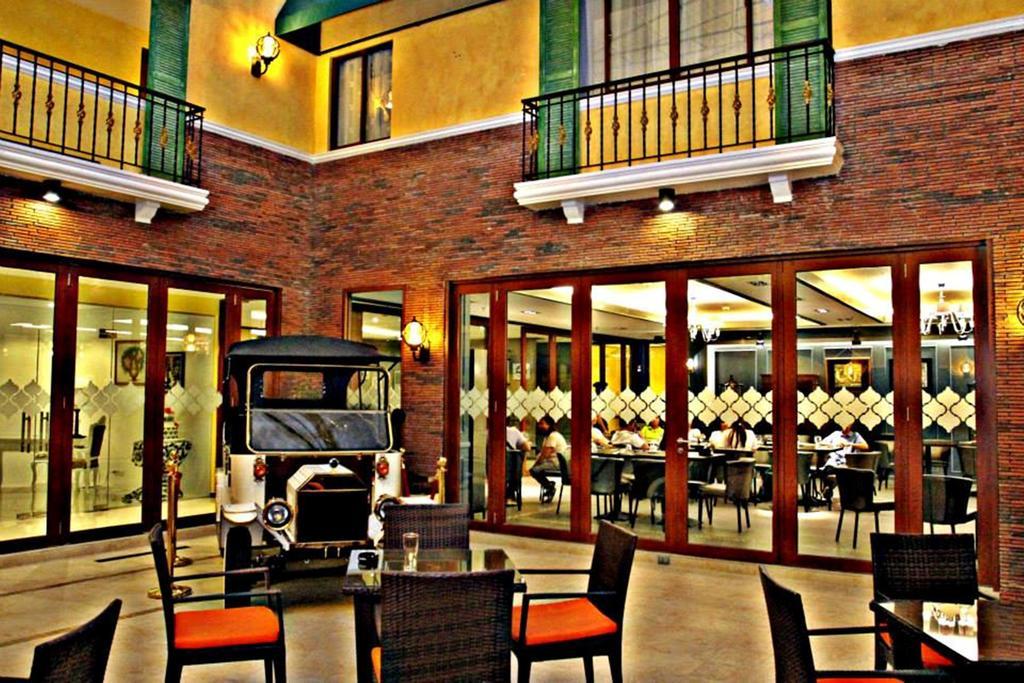 The Pepperland Hotel Legazpi Exterior foto
